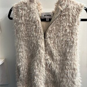 BB Dakota Cream Fuzzy Vest